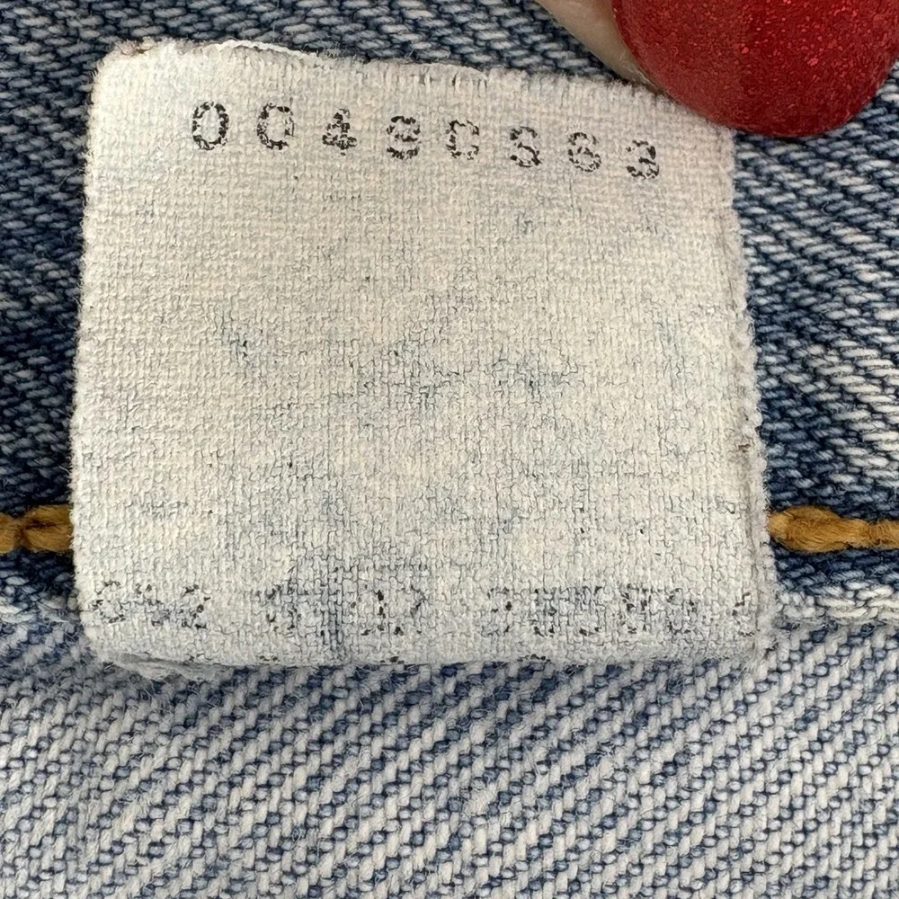 Vintage Y2K Levi's 501 Button Fly Jeans Fits 36x31 Red Tab Distressed Fade‎ Blue